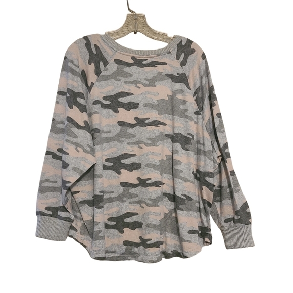 Secret Treasures | Women's Gray Camo Print Loungewear Pants Set or PJs (Size XL) - Picture 2 of 15